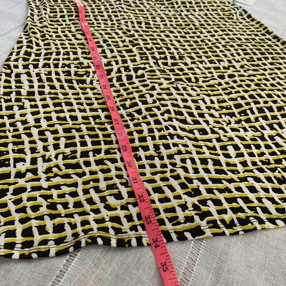 Calvin Klein NWT patterned citron t-shirt dress. - Picture 9 of 12